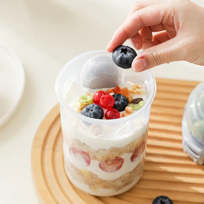 Vital Journey
600ml Salad & Oatmeal Cup with Dressing Container
Fresh Meals Anytime, Anywhere

Enjoy healthy meals on the go with this convenient 600ml Salad & Oatmeal Cup. Designed with a separate dressing and topping contai