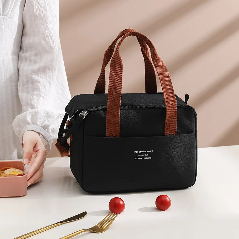 Vital Journey™ Insulated Meal Prep Lunch Bag

Description:

Healthy Meals Made Easier On The Go

Keep your meals organized and fresh wherever your day takes you. The Vital Journey™ Insulated Meal Prep Lunch Bag is designe