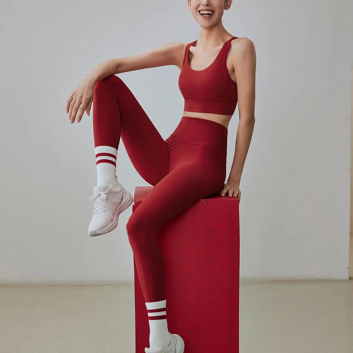 New 2 Piece Yoga Sets Cross Back Sports Bra High-Waisted Hip Lift Yoga Leggings Cycling Running Leisure Fitness Yoga