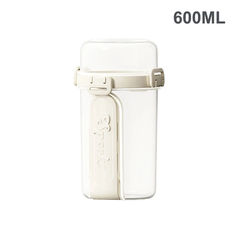 Vital Journey
600ml Salad & Oatmeal Cup with Dressing Container
Fresh Meals Anytime, Anywhere

Enjoy healthy meals on the go with this convenient 600ml Salad & Oatmeal Cup. Designed with a separate dressing and topping contai