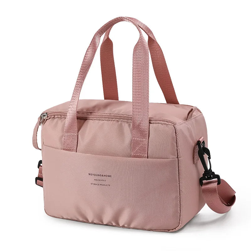 Vital Journey™ Insulated Meal Prep Lunch Bag

Description:

Healthy Meals Made Easier On The Go

Keep your meals organized and fresh wherever your day takes you. The Vital Journey™ Insulated Meal Prep Lunch Bag is designe